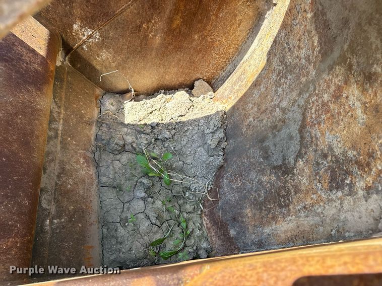 image for item DV4051 2006 Komatsu PC220LC-8 excavator