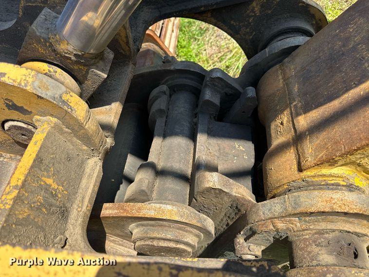 image for item DV4051 2006 Komatsu PC220LC-8 excavator