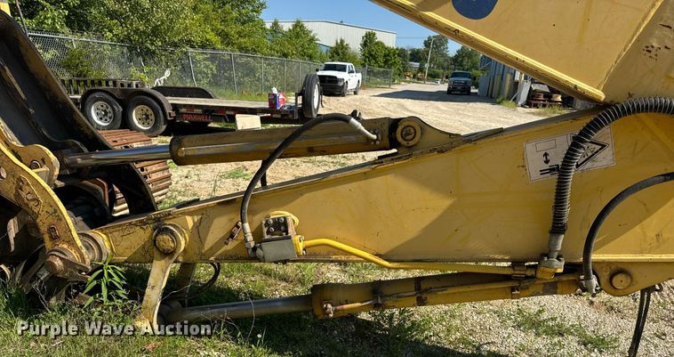 image for item DV4051 2006 Komatsu PC220LC-8 excavator