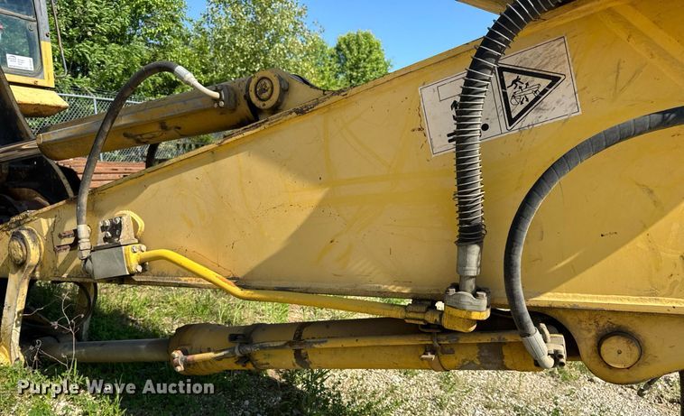 image for item DV4051 2006 Komatsu PC220LC-8 excavator