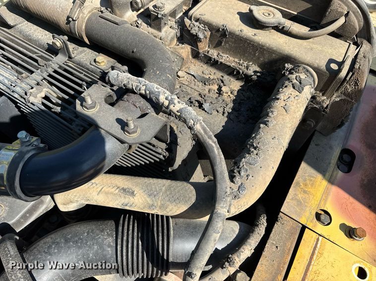 image for item DV4051 2006 Komatsu PC220LC-8 excavator