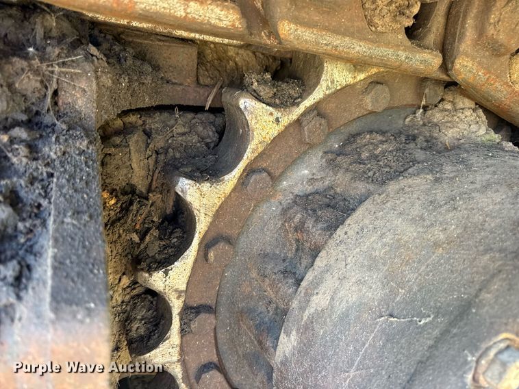 image for item DV4051 2006 Komatsu PC220LC-8 excavator