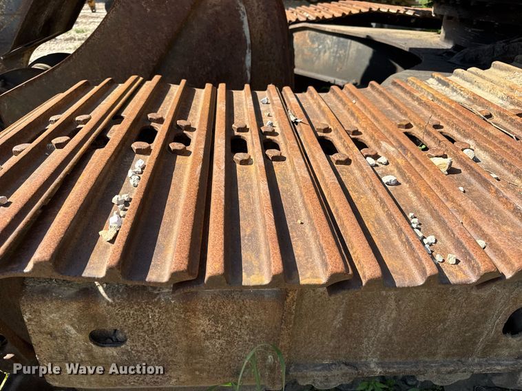 image for item DV4051 2006 Komatsu PC220LC-8 excavator