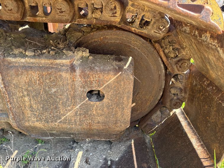 image for item DV4051 2006 Komatsu PC220LC-8 excavator