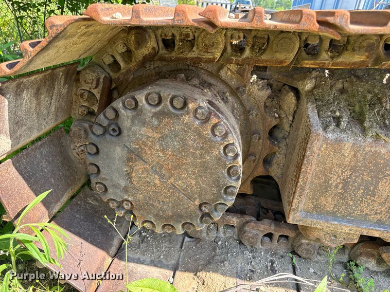 image for item DV4051 2006 Komatsu PC220LC-8 excavator