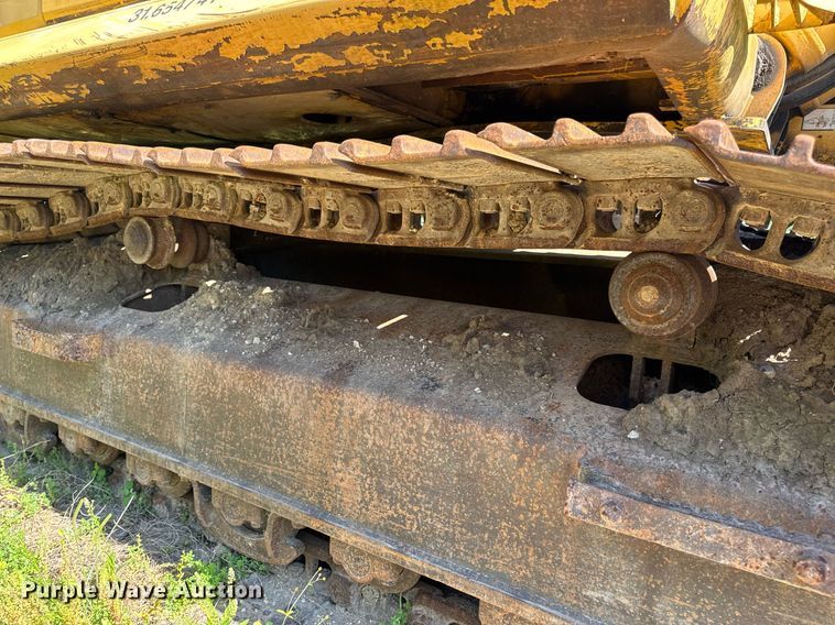 image for item DV4051 2006 Komatsu PC220LC-8 excavator