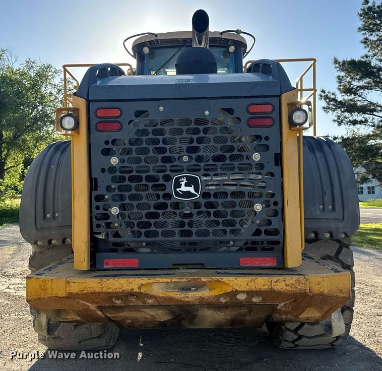 image for item DV4052 2009 John Deere 844K wheel loader