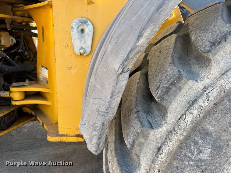image for item DV4052 2009 John Deere 844K wheel loader