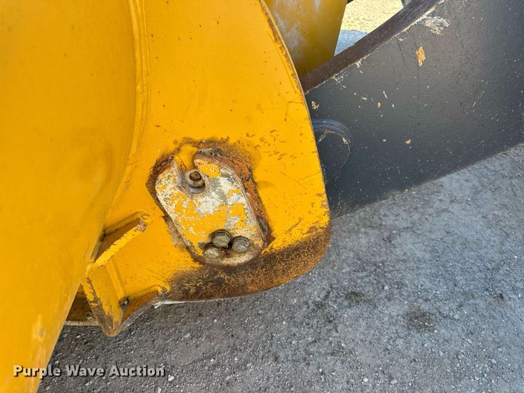 image for item DV4052 2009 John Deere 844K wheel loader