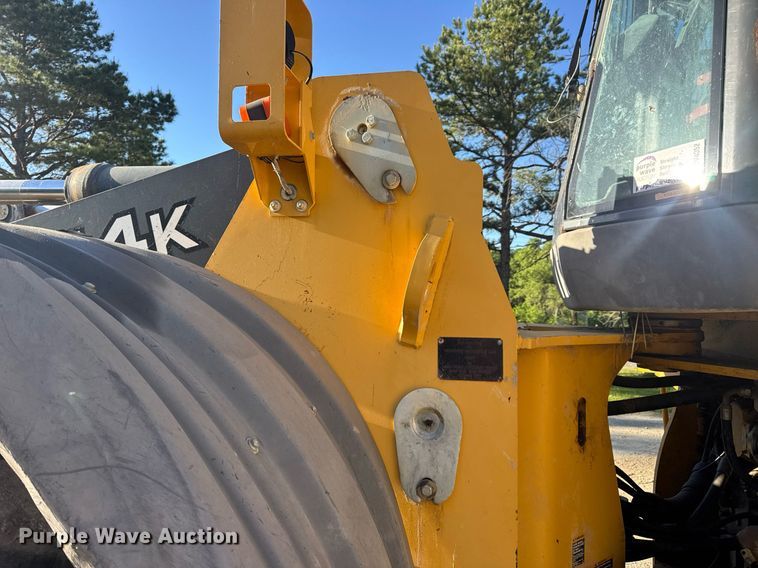 image for item DV4052 2009 John Deere 844K wheel loader