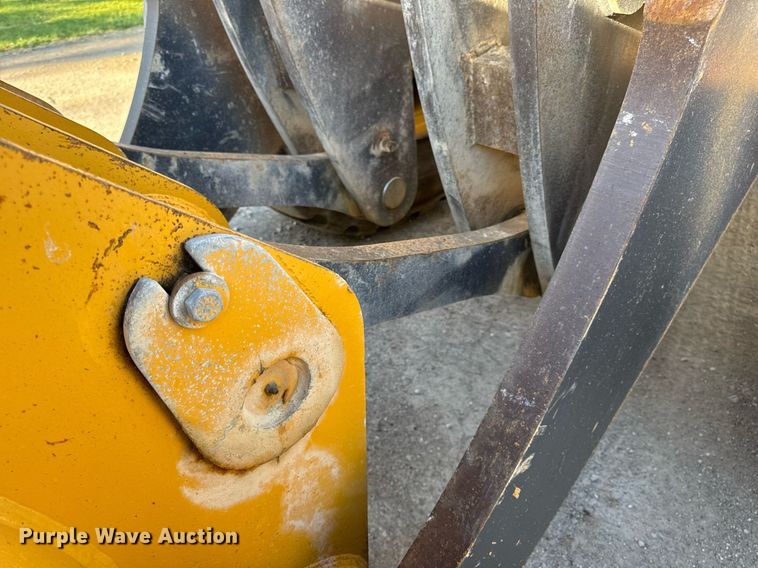 image for item DV4052 2009 John Deere 844K wheel loader