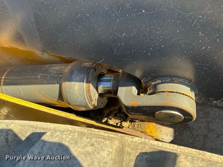 image for item DV4052 2009 John Deere 844K wheel loader