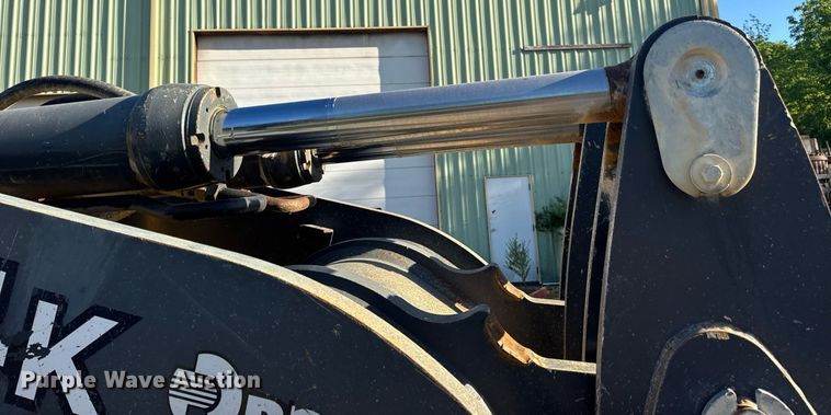 image for item DV4052 2009 John Deere 844K wheel loader