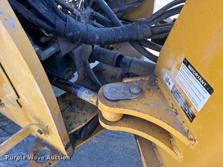 image for item DV4052 2009 John Deere 844K wheel loader