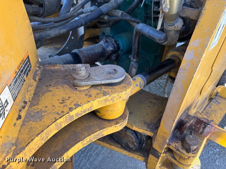 image for item DV4052 2009 John Deere 844K wheel loader