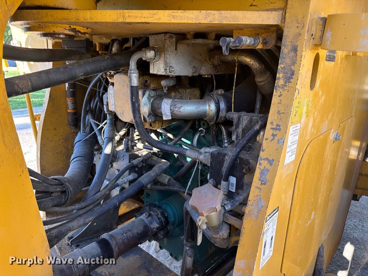 image for item DV4052 2009 John Deere 844K wheel loader