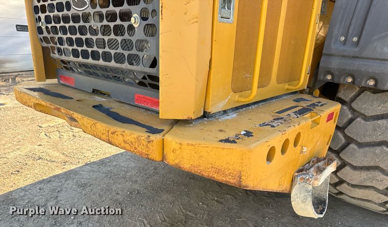 image for item DV4052 2009 John Deere 844K wheel loader