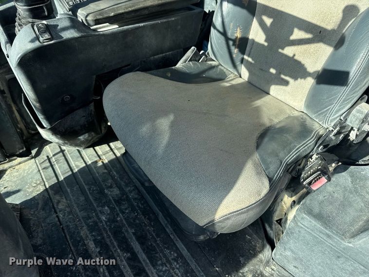 image for item DV4052 2009 John Deere 844K wheel loader