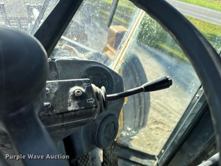 image for item DV4052 2009 John Deere 844K wheel loader