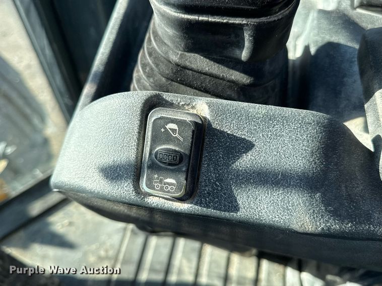 image for item DV4052 2009 John Deere 844K wheel loader