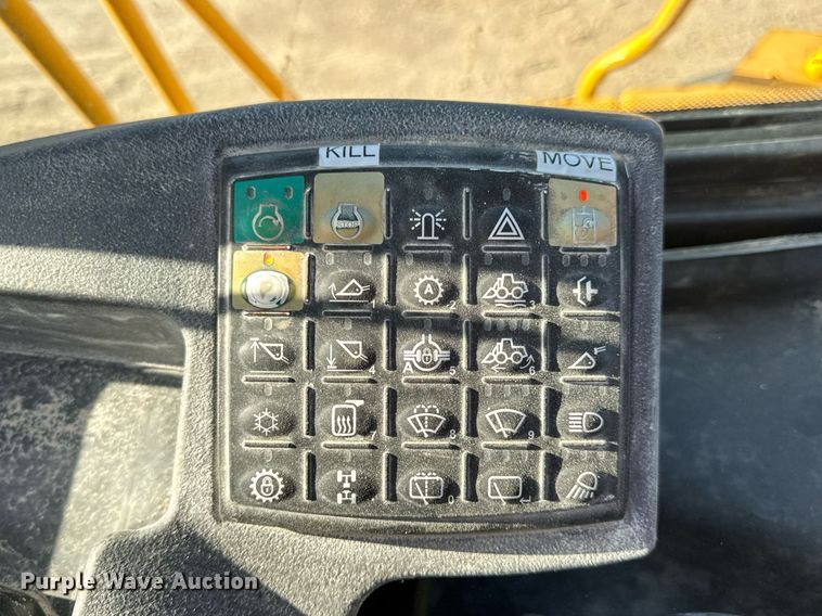 image for item DV4052 2009 John Deere 844K wheel loader