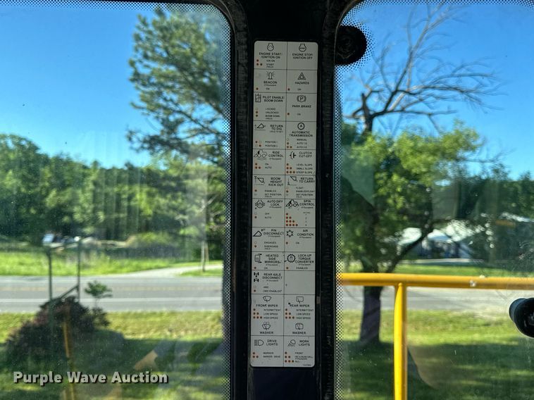 image for item DV4052 2009 John Deere 844K wheel loader