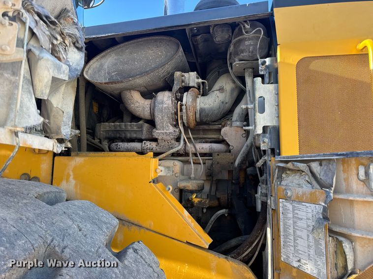 image for item DV4052 2009 John Deere 844K wheel loader