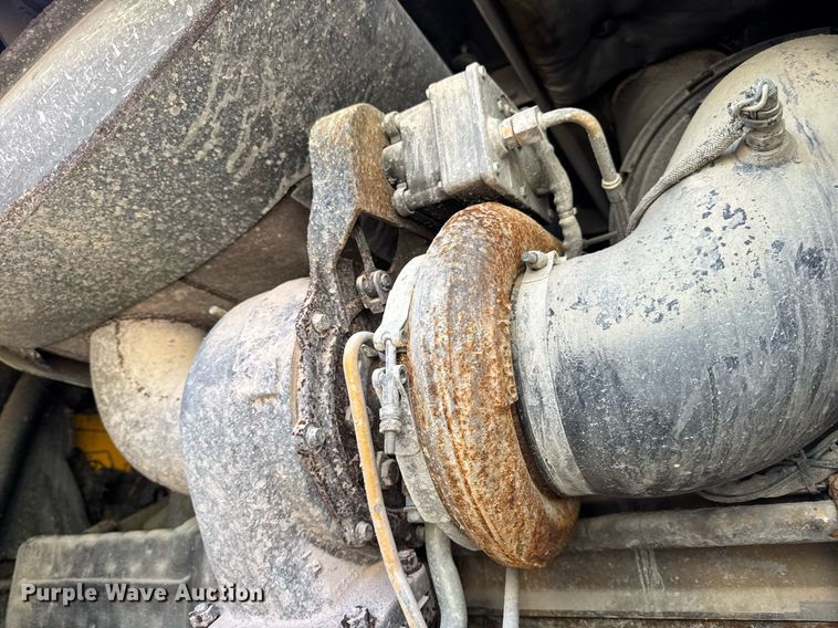 image for item DV4052 2009 John Deere 844K wheel loader