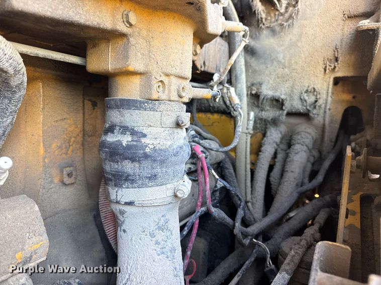 image for item DV4052 2009 John Deere 844K wheel loader