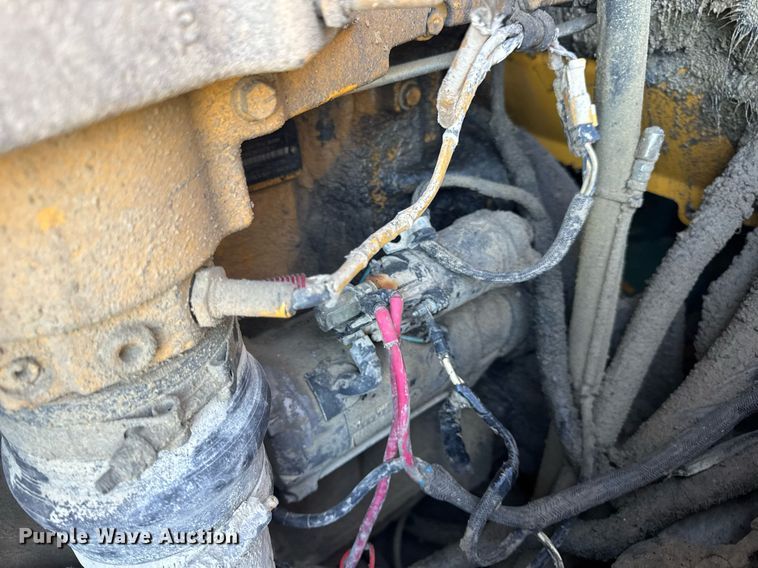 image for item DV4052 2009 John Deere 844K wheel loader