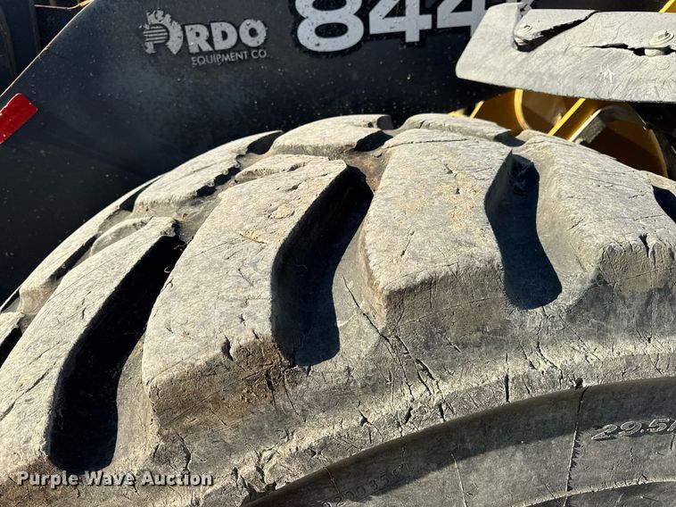 image for item DV4052 2009 John Deere 844K wheel loader