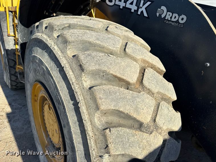 image for item DV4052 2009 John Deere 844K wheel loader