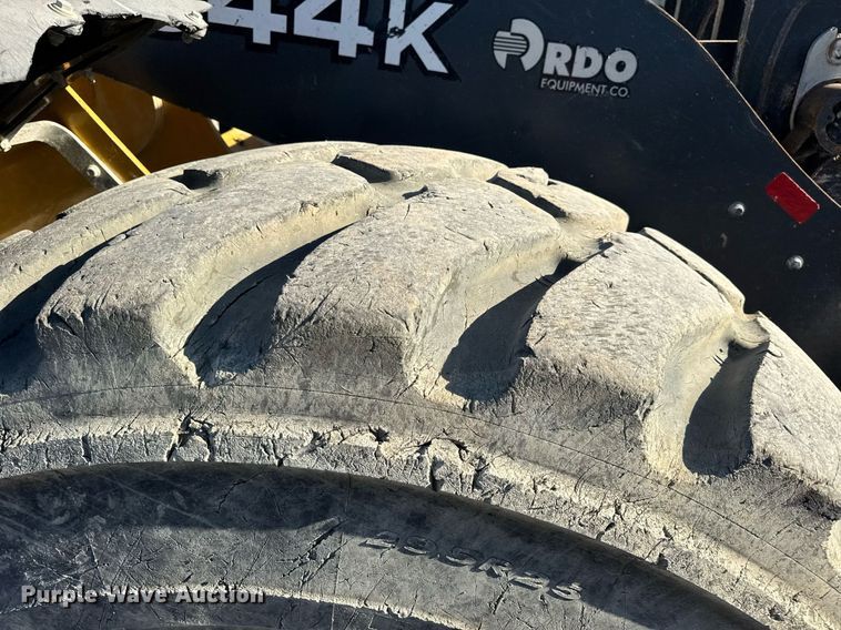 image for item DV4052 2009 John Deere 844K wheel loader