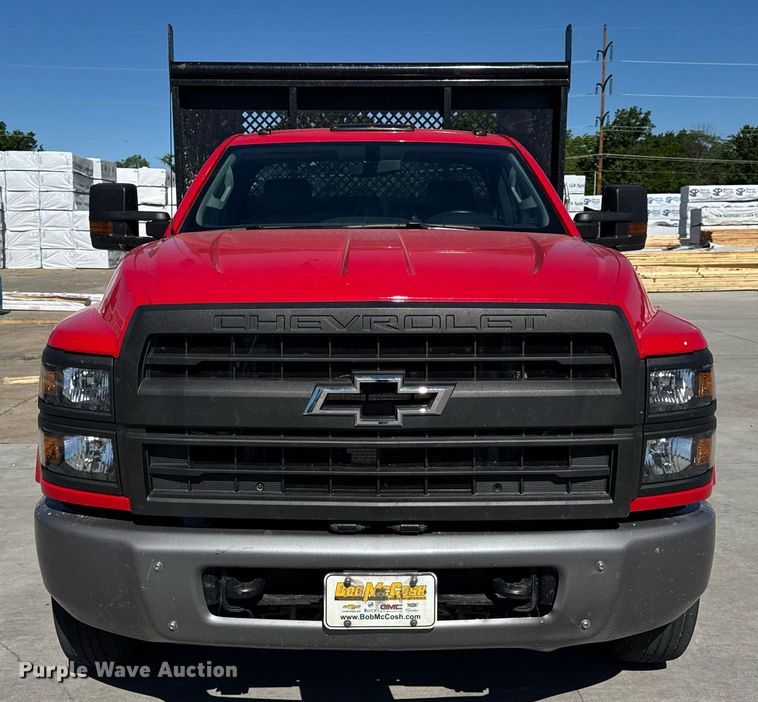 image for item DV4056 2020 Chevrolet Silverado 6500HD flatbed truck