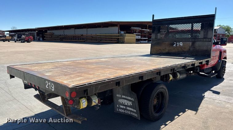 image for item DV4056 2020 Chevrolet Silverado 6500HD flatbed truck