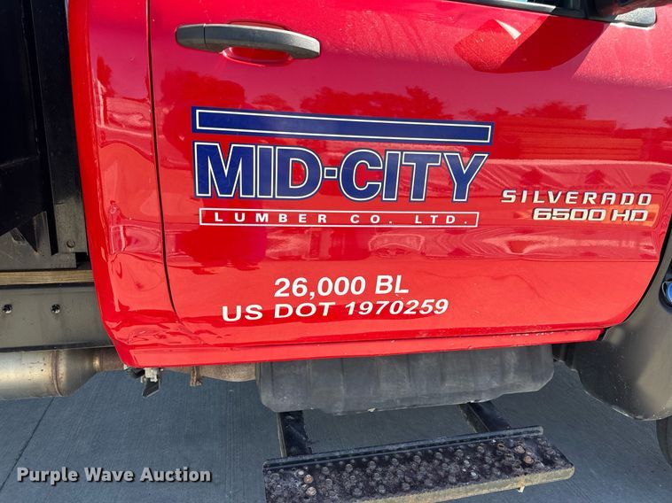 image for item DV4056 2020 Chevrolet Silverado 6500HD flatbed truck