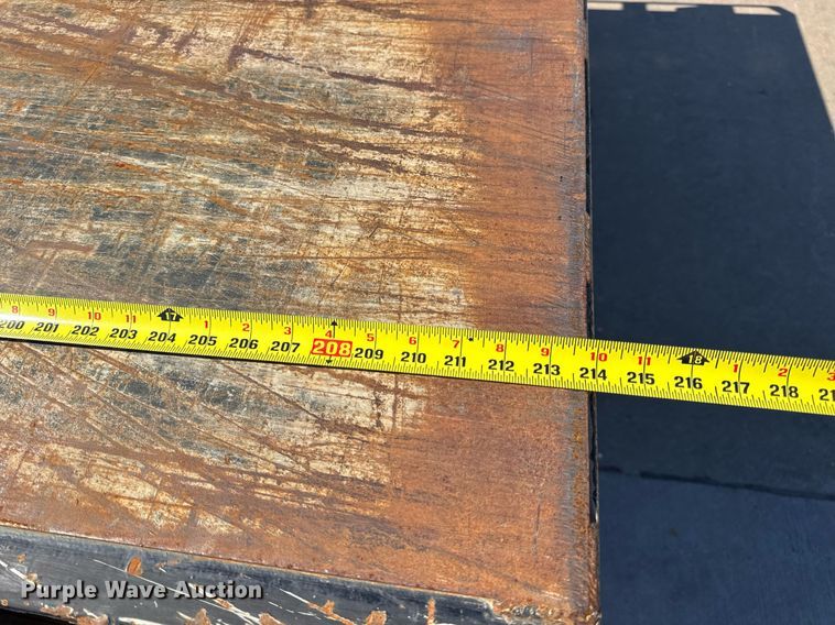 image for item DV4056 2020 Chevrolet Silverado 6500HD flatbed truck