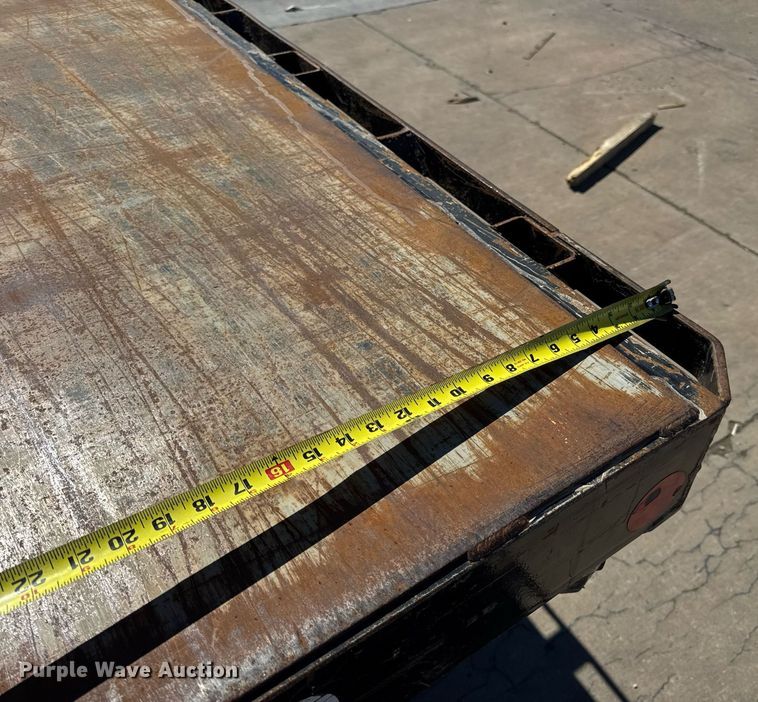 image for item DV4056 2020 Chevrolet Silverado 6500HD flatbed truck