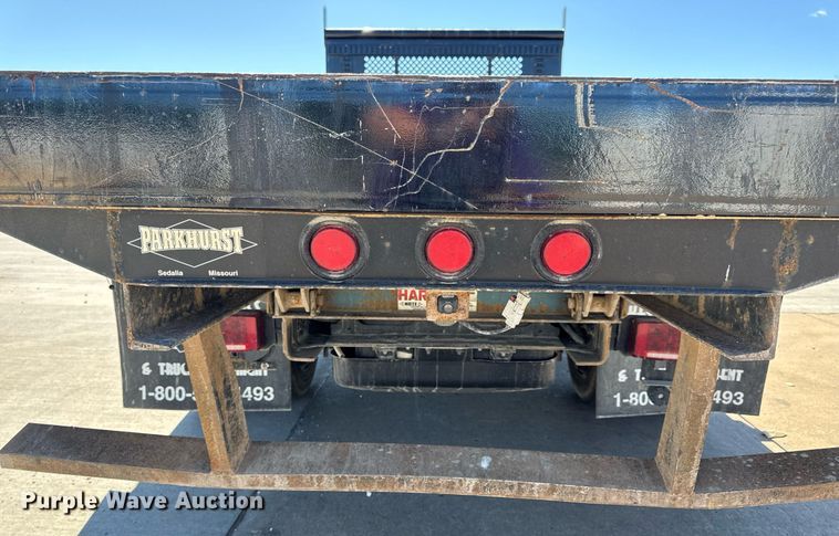 image for item DV4056 2020 Chevrolet Silverado 6500HD flatbed truck