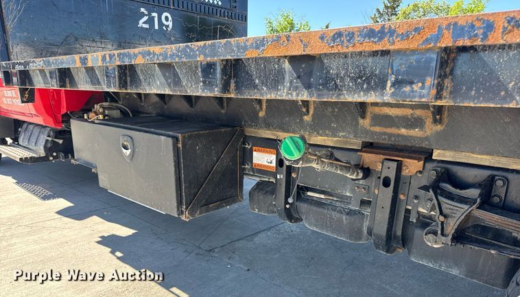 image for item DV4056 2020 Chevrolet Silverado 6500HD flatbed truck