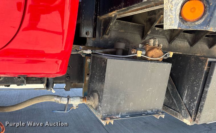 image for item DV4056 2020 Chevrolet Silverado 6500HD flatbed truck