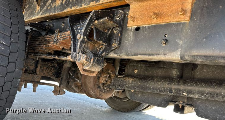 image for item DV4056 2020 Chevrolet Silverado 6500HD flatbed truck