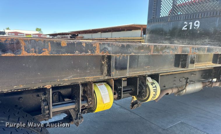 image for item DV4056 2020 Chevrolet Silverado 6500HD flatbed truck