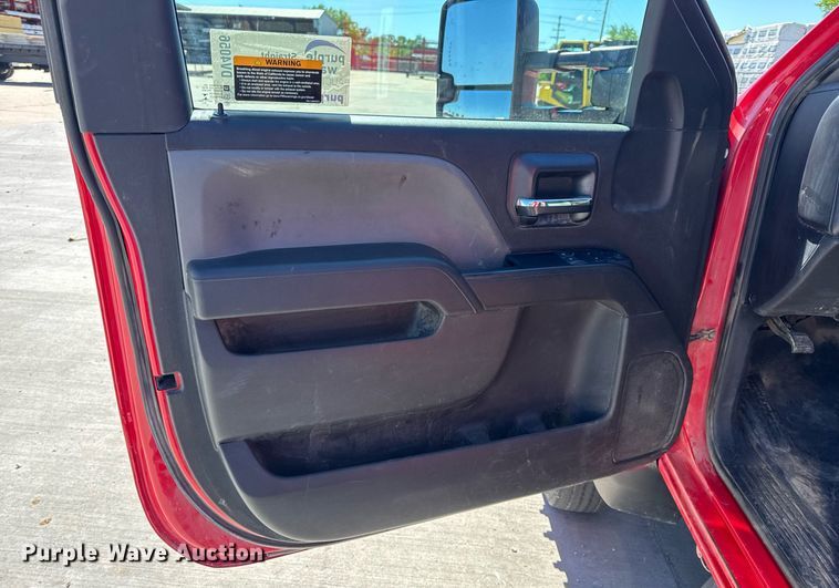 image for item DV4056 2020 Chevrolet Silverado 6500HD flatbed truck