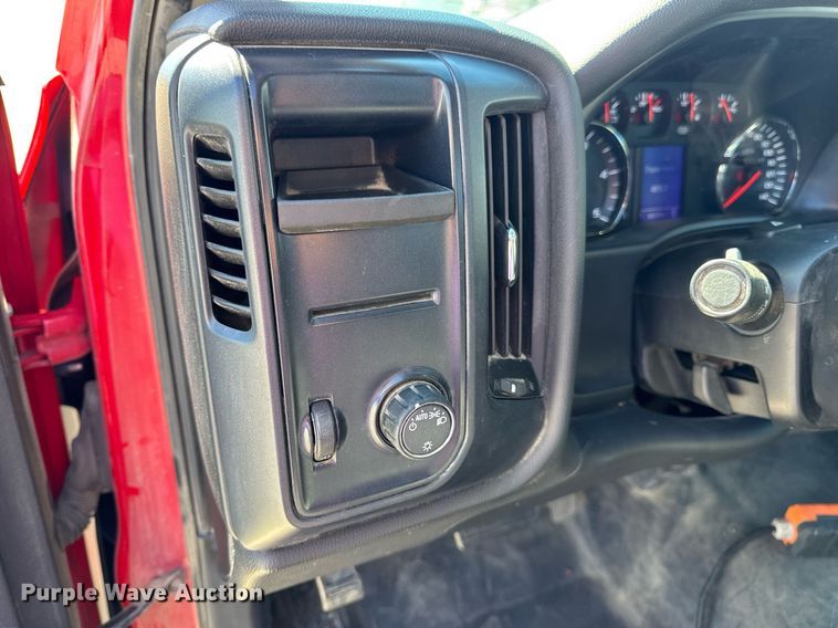 image for item DV4056 2020 Chevrolet Silverado 6500HD flatbed truck