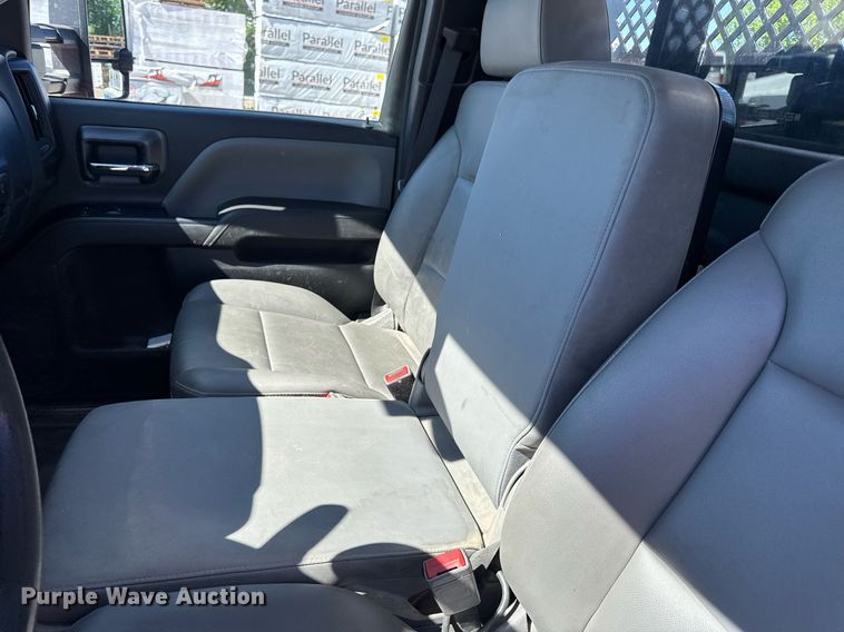 image for item DV4056 2020 Chevrolet Silverado 6500HD flatbed truck