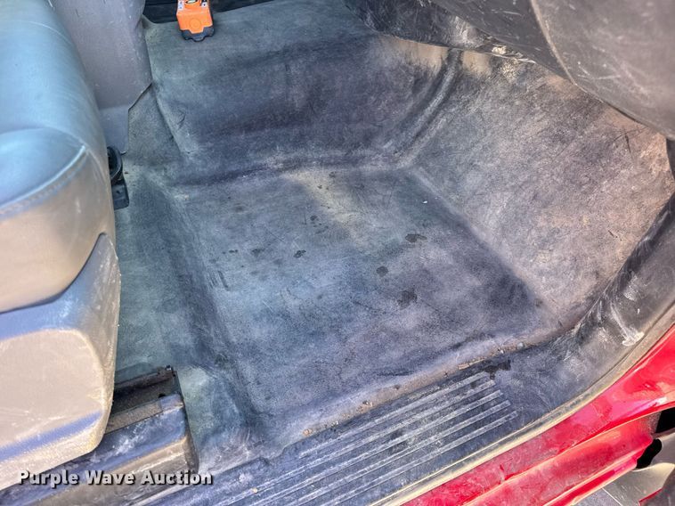 image for item DV4056 2020 Chevrolet Silverado 6500HD flatbed truck