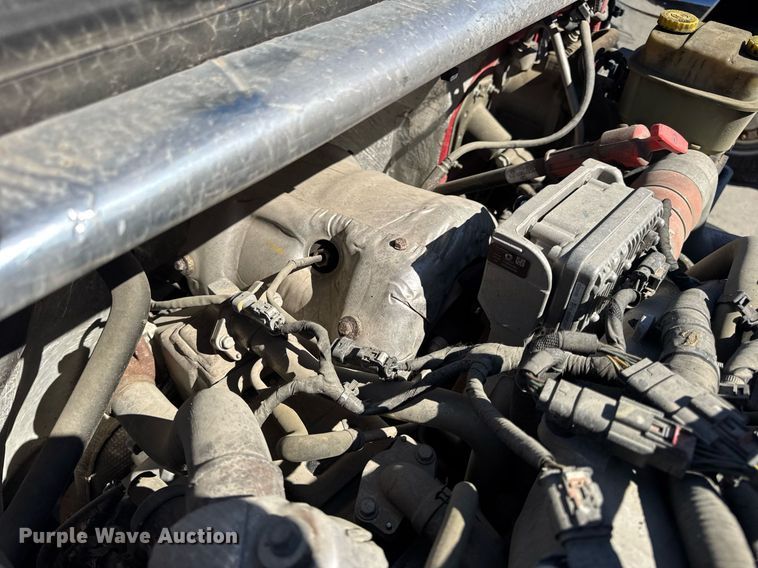 image for item DV4056 2020 Chevrolet Silverado 6500HD flatbed truck