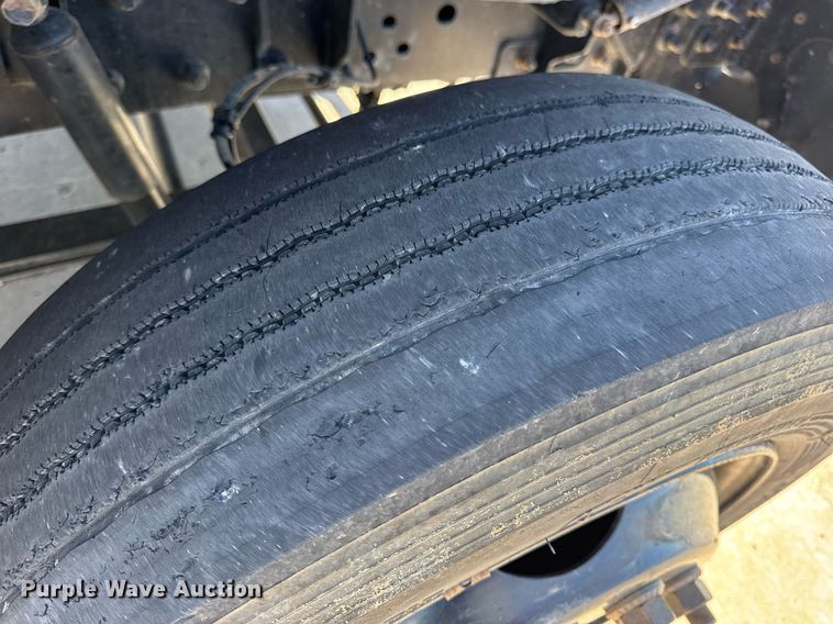 image for item DV4056 2020 Chevrolet Silverado 6500HD flatbed truck