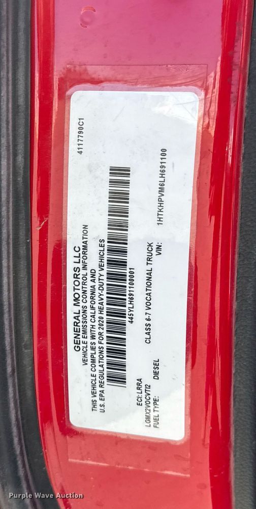 image for item DV4056 2020 Chevrolet Silverado 6500HD flatbed truck